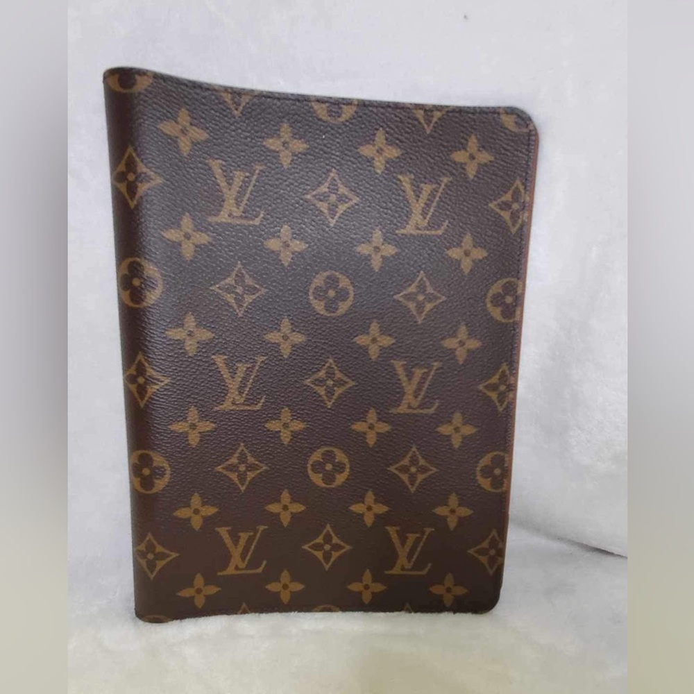 Louis Vuitton desk agenda